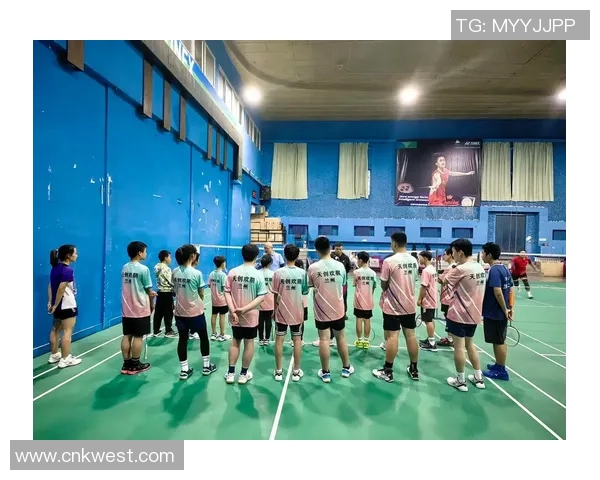 成都羽毛球队的蜕变与崛起:冠军赛背后的奋斗与坚持 成都羽毛球队的蜕变与崛起:冠军赛背后的奋斗与坚持