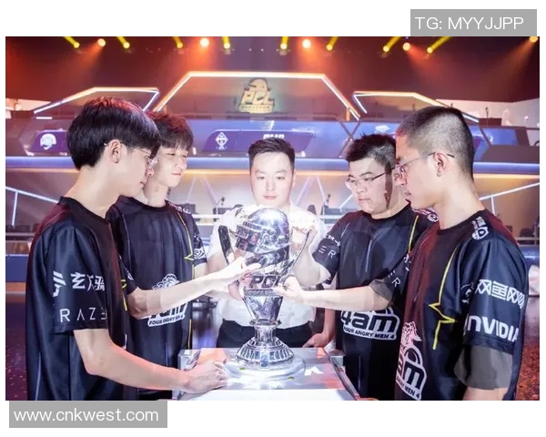 杯赛点评：重庆足球队的战术表现