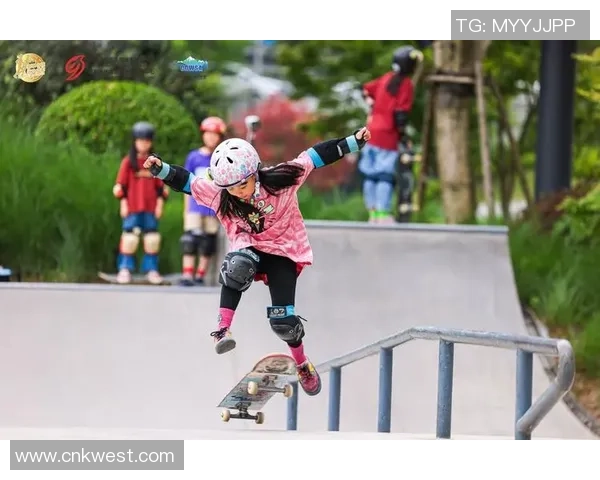 滑板精英赛积分榜：成都飞盘队以50分领跑